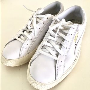 Puma Love Leather Sneakers, size 9